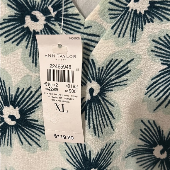 Floral Print Dress in White and Green - Picture 3 of 5